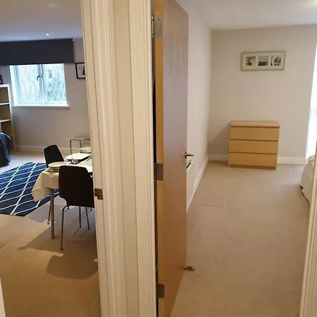 Apartment S Hidden Gem Diamond Apartment, Sleeps Vr *